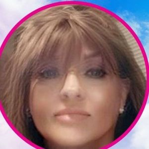 Meet your Posher, Tressia jay